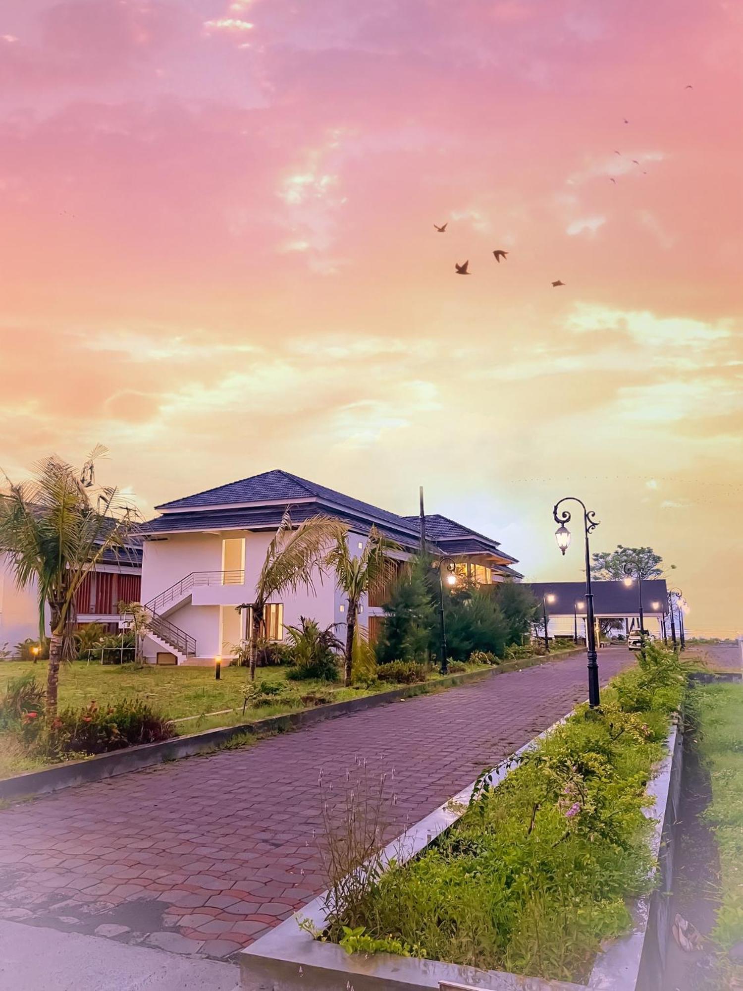 Horison Resort Antawirya Jepara Zewnętrze zdjęcie